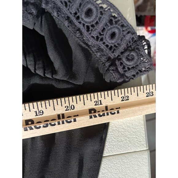 Torrid Blouse Womens 1 Black gray Crochet Trim  Lace babydoll - Picture 5 of 7